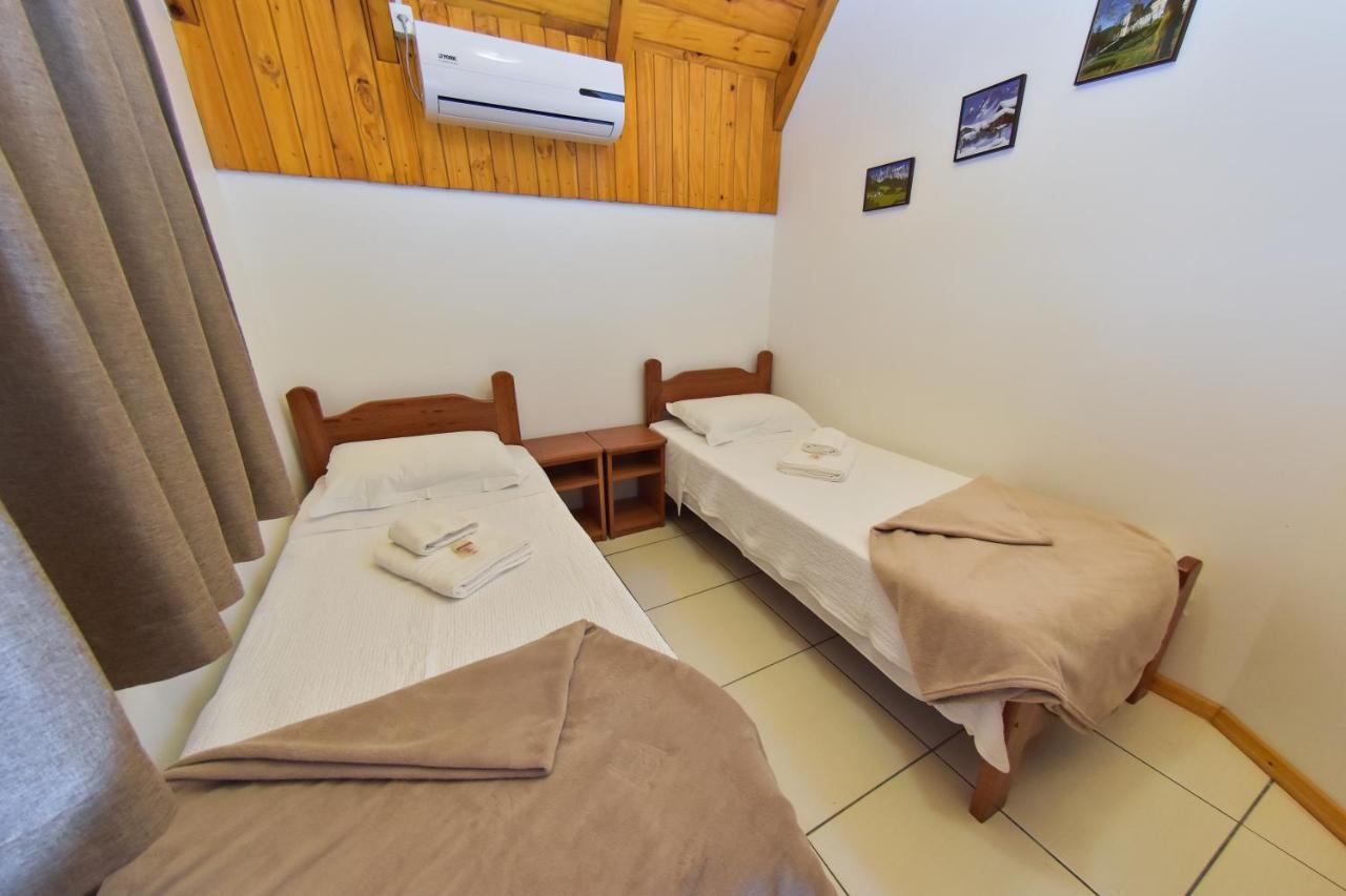 Hotel Vila Dos Alpes Treze Tílias エクステリア 写真